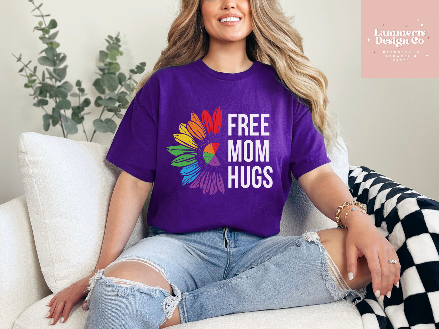 Free Mom Hugs Tee